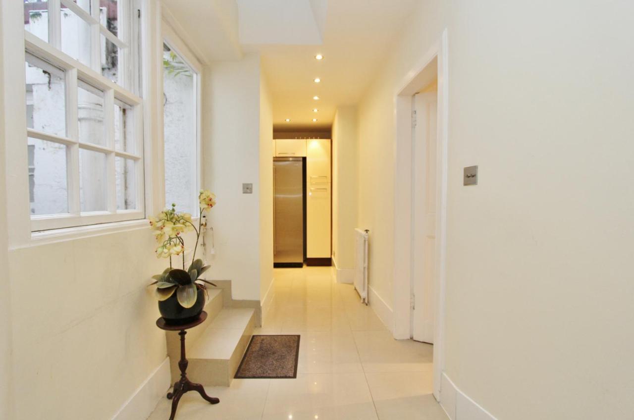 Ramsay Garden - Spacious 3-Bedroom Apartment Next To Edinburgh Castle Exterior photo